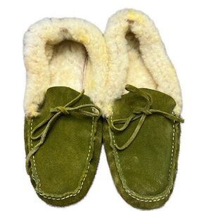 Banana Republic Lime Green Suede Moccasin Slipper Loafers Shearling Lined Sz 8
